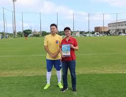 记者：多特仍在推进桑乔的转会，相关谈判正在进行中